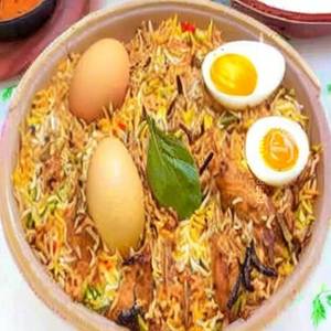 Egg chicken biryani