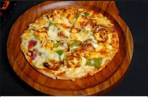 Tandoori Paneer Pizza
