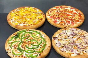 Veg Simple Topping Combo pizza