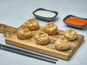 Chicken Wheat Momos [6 pieces]