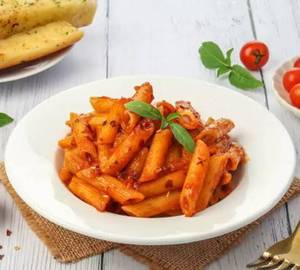 Red sauce pasta