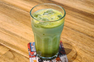 Matcha Iced Latte