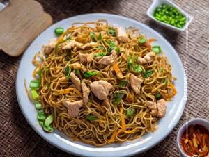 Chicken Hakka Noodles
