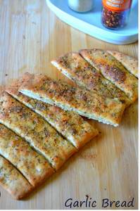Classic Garlic Bread Stick
