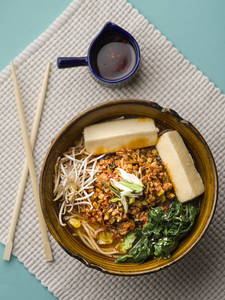 Mama’s Spicy Ramen Bowl Veg