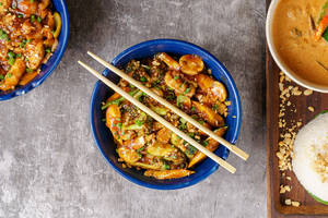 Stir Fried Udon Noodles Veg (ss)