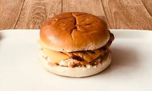 Signature Chicken Burger