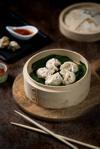 Steamed Momos [6 Pieces]