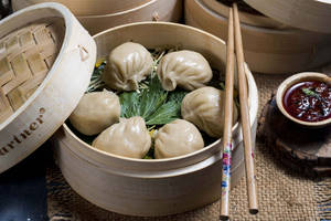 Chicken Hot Garlic Momos [6 Pieces]
