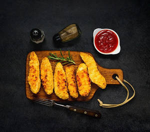 Hot Chicken Breast Strips (4 Pcs)