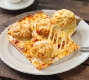 Baked Cheesy Momo Veg