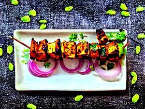 Kutti Mirch ka Paneer Tikka  