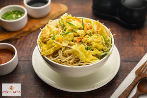 Egg Hakka Noodles