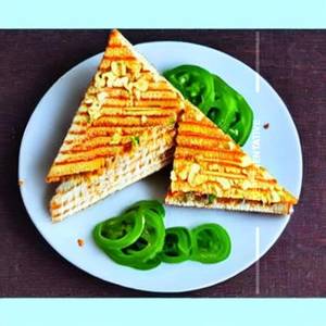 Spicy cheese paneer sandwich