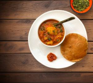 Aloo Tamatar Sabji with 5 Poori