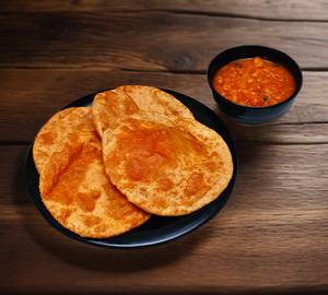 Chole Puri Combo (Chole, Puri - 6, Bundi Raita)