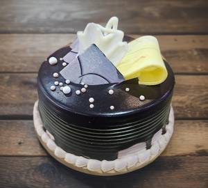 Chocolate cream cake