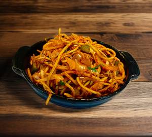 Schezwan chicken noodles  