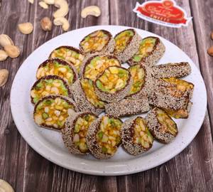 Kaju Anjeer Roll