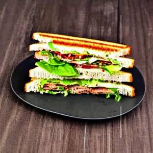 Thyme  Club  Sandwich  [Non  Vegetarian]