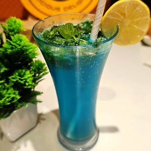 Blue Curacao Mojito