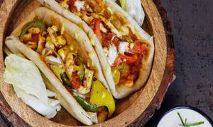 Traditional Chicken Gyro [2 Pita Pockets]
