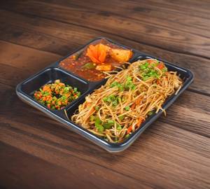 Paneer Chilli With Chowmein