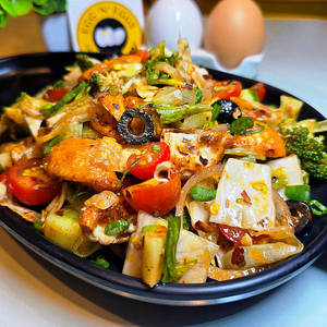 Crispy Egg Italian Salad