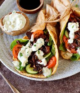 Veg. Gyro [2 Pita Pockets]