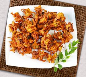 Onion Pakoda (100 Grams)