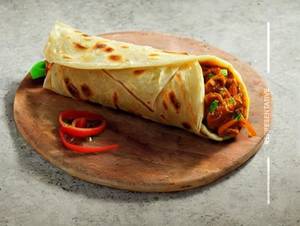 Paneer chilli cheese frankie