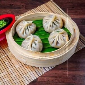 Mixed Veg Steamed Momos [6 Pieces] 