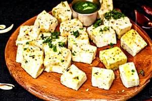Paneer Butter Garlic Dry