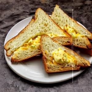 Cheese bread butter