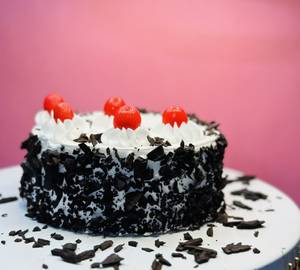 Black forest gateau cake