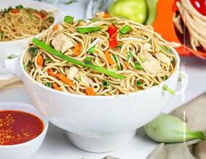 Chicken hakka noodles