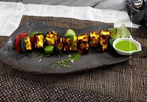 Paneer Hariyali Tikka Dry