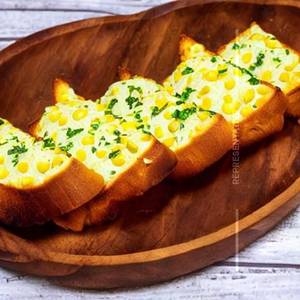 Corn Cheese Garlic Bread (3 Pc)