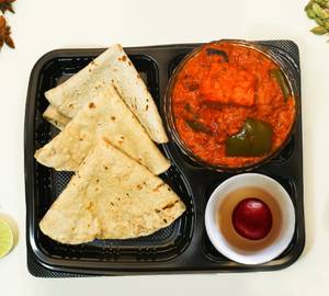 Kadhai Paneer Roti Thali