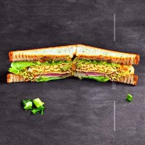 Veg Cheese Maggi Sandwich