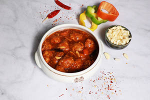 Chicken In Roasted Garlic Sauce