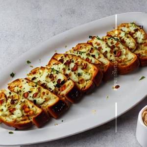 Roasted Garlic Bread 