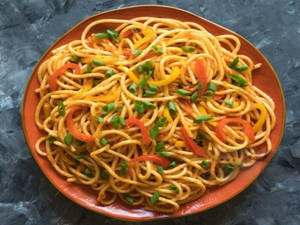Kolkata Style Veg Hakka Noodles