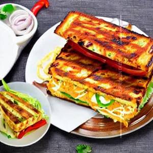 Special Peppy Tandoori Paneer Cheese Grilled Sandwich [Regular]