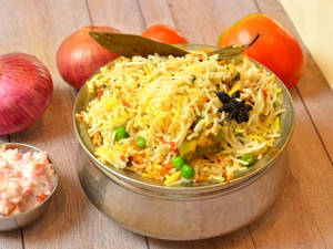 Veg Dum Sabji Biryani