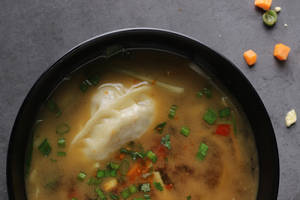Qi Chicken Thupka Soup