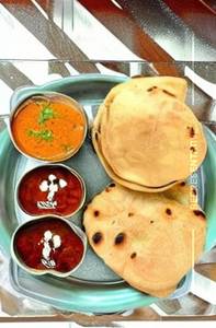 Bhature chole