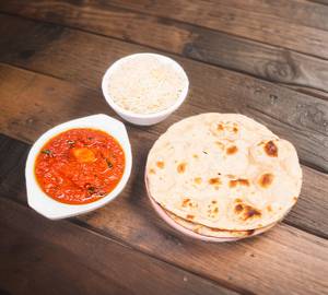 Paneer Tikka Masala + 3 Tandoori Roti +1 Plain Rice, (Half) +Campa 200 Ml