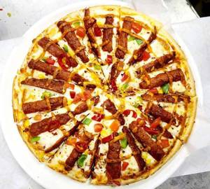 Chicken Achari Seekh Pizza