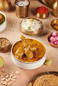 Dum Ka Murgh Hyderabadi ( Must Try)